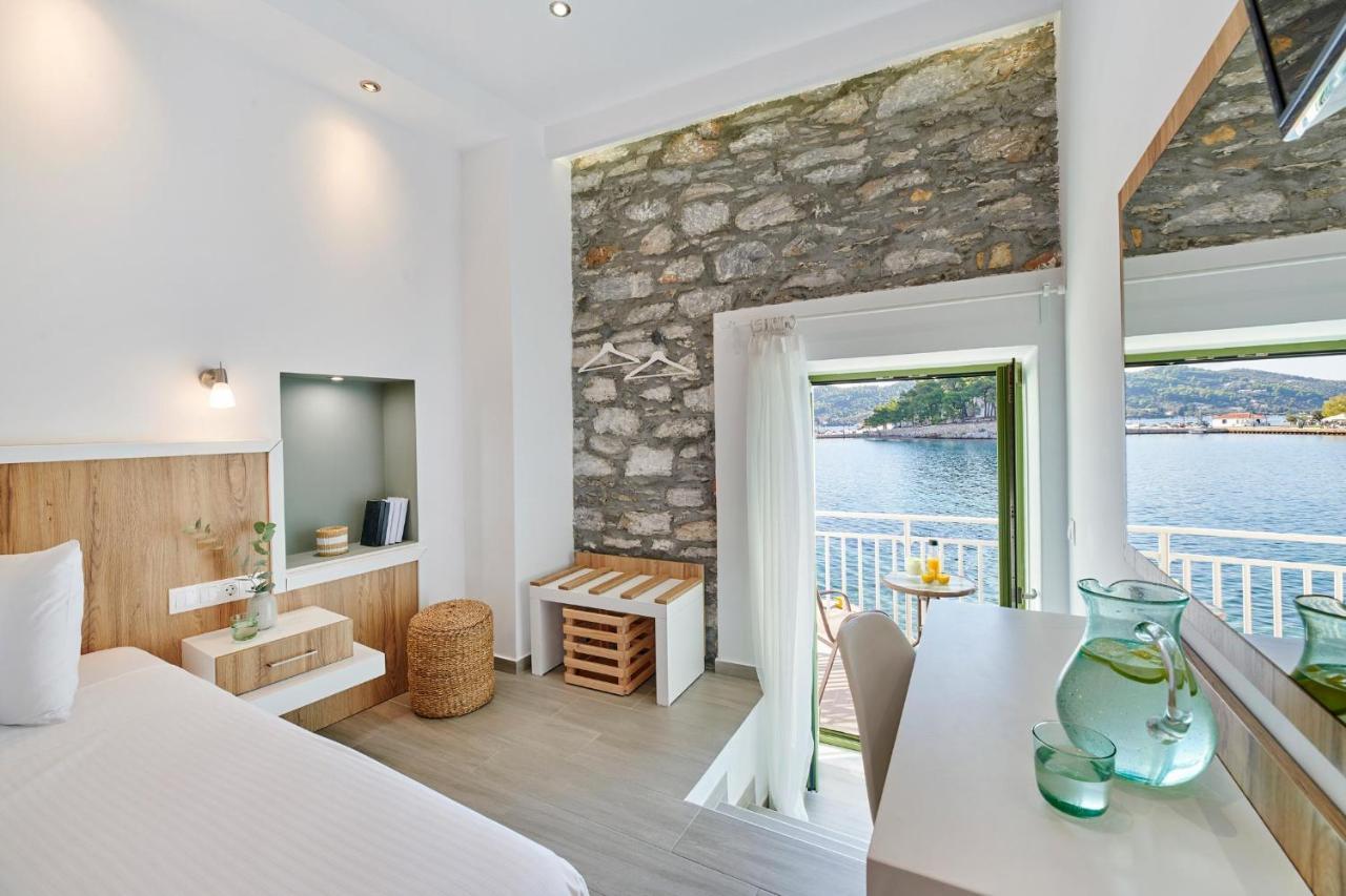 The Water Aparthotel Skiathos-stad Buitenkant foto